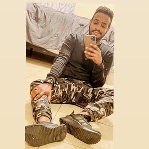 Meet your Posher, Mohamed